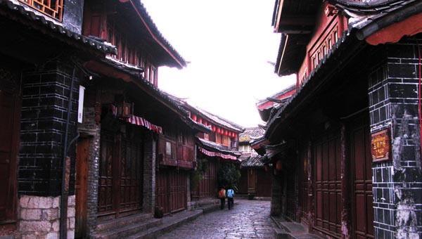 漫步云端—昆明、大理、丽江、版纳4飞8天