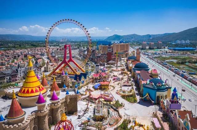 西宁新华联童梦乐园+夜宿海洋馆+夏日狂欢夜+单人帐篷+往返交通