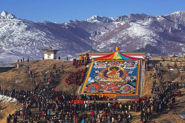 甘加秘境+美仁草原+郎木寺+扎尕那+河它温泉+3日2晚跟团游