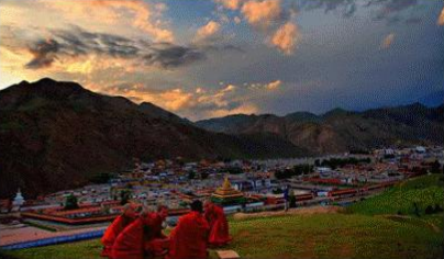 寻觅甘南三日游拉卜楞寺+花湖+若尔盖+郎木寺+郭莽湿地+桑科草原+八坊十三巷+临夏东公馆+扎尕那